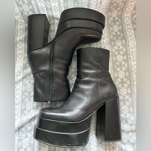 Steve Madden Platform Boots